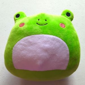 7" frog plushie